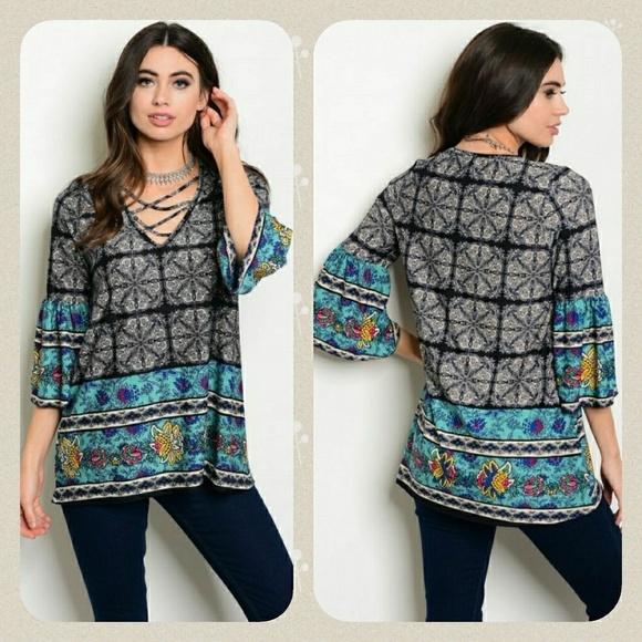Black teal top - Picture 1 of 1